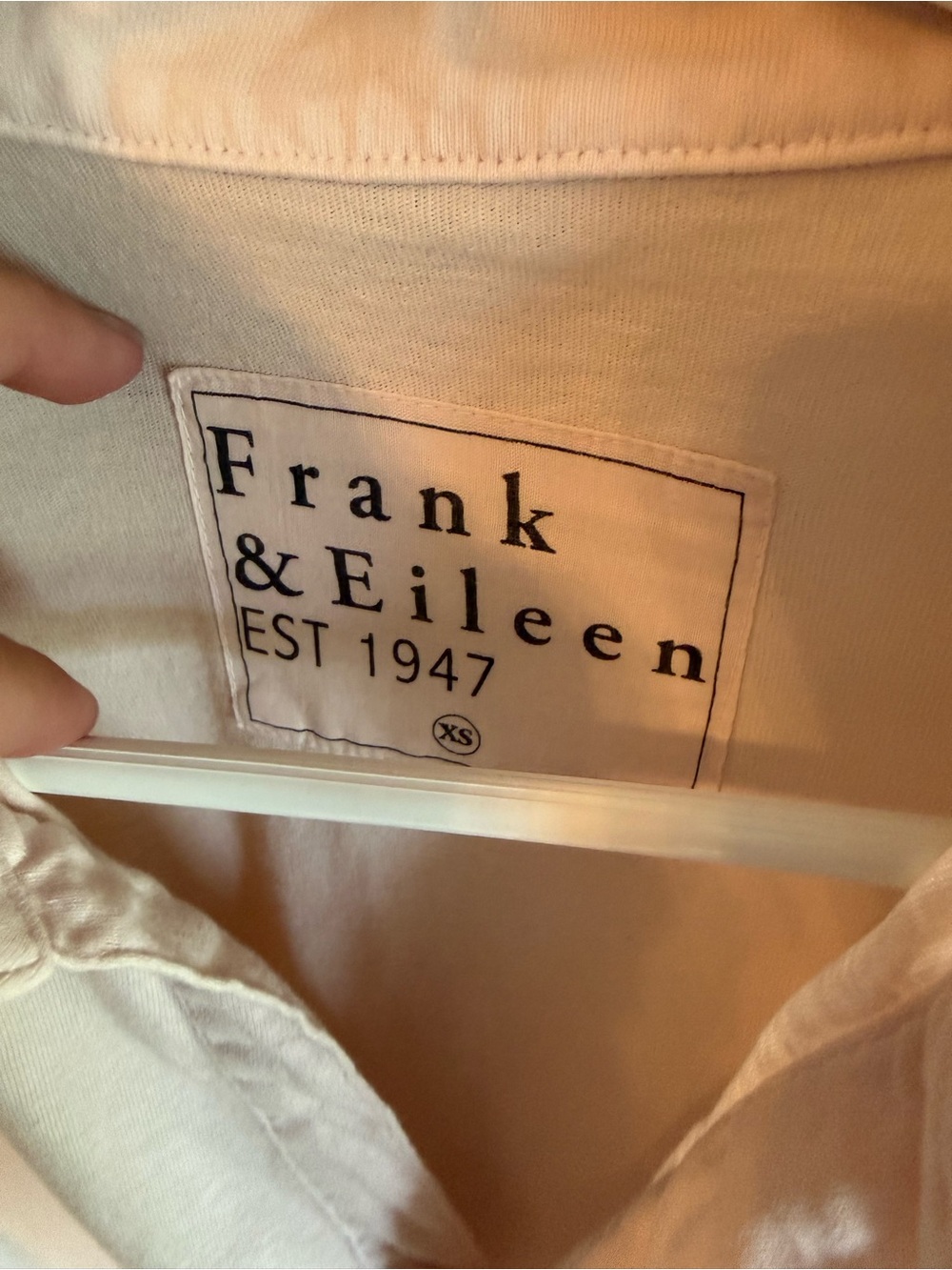 Frank & Eileen Popover Henley - Picture 2 of 5